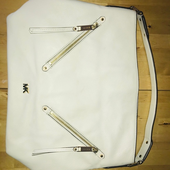 Michael Kors Purse - Picture 1 of 3